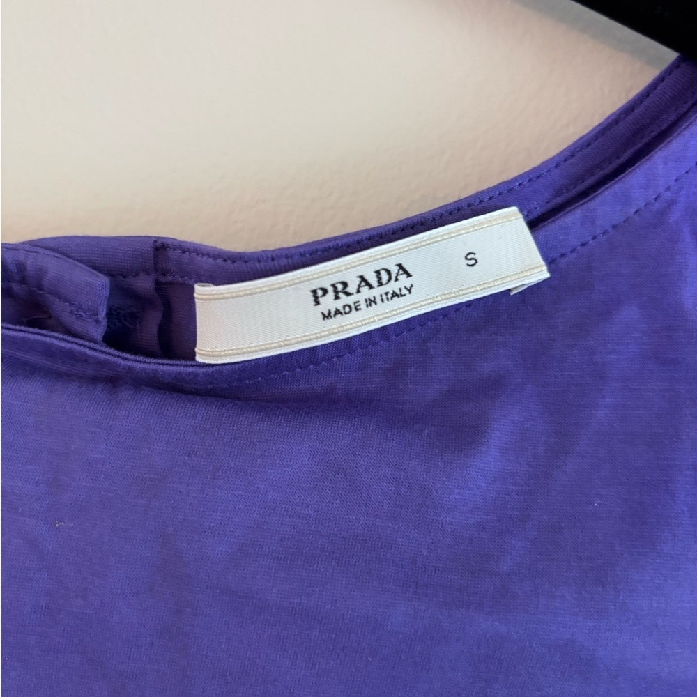 Prada Lavender Long-Sleeve Scoop Neck Top, Button Back, Size Small, 100% cotton - Picture 3 of 5
